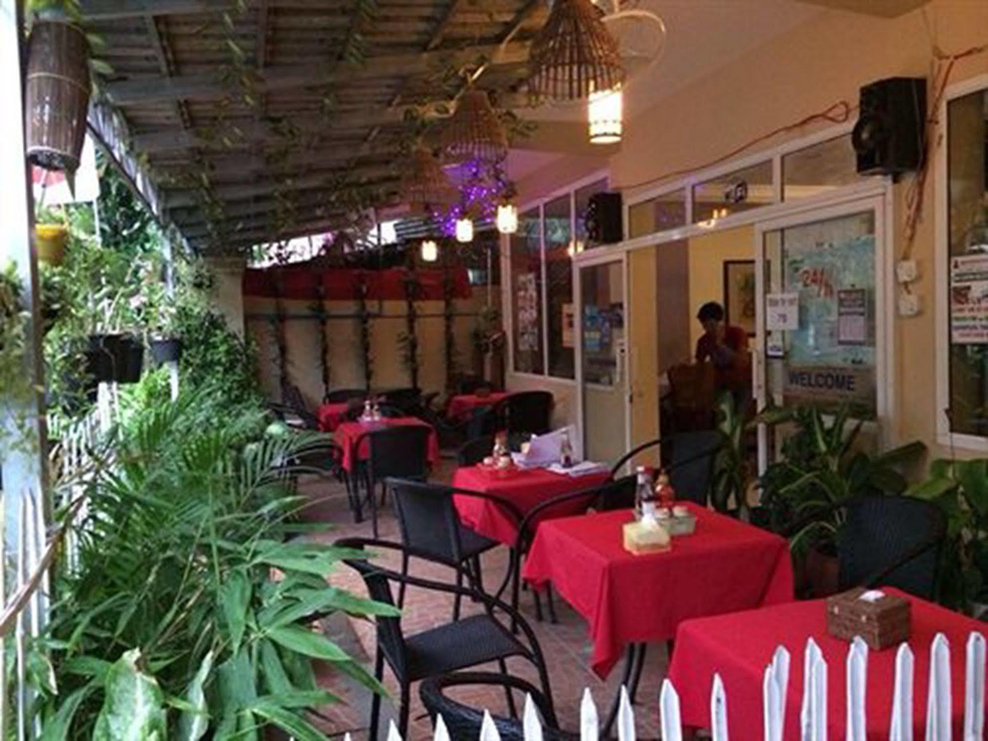Homeland Guesthouse Phnom Penh Exteriör bild